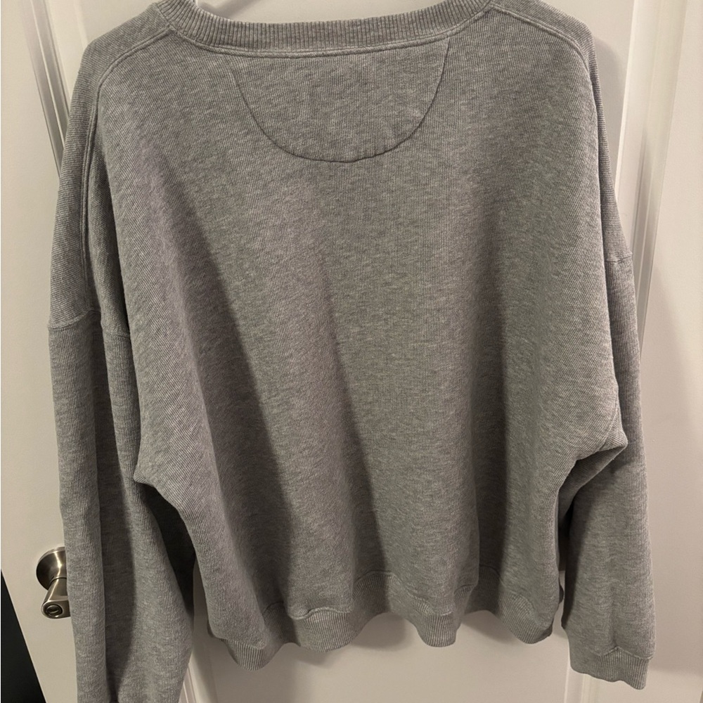 American Eagle Outfitters Heather Gray Crew Neck Sweater - Picture 3 of 3